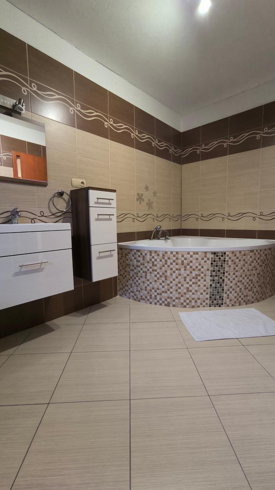 Pavlik Apartment *